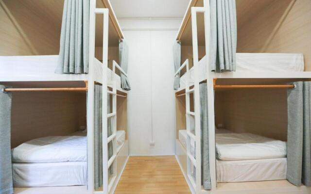Petit Espace Boutique Hostel