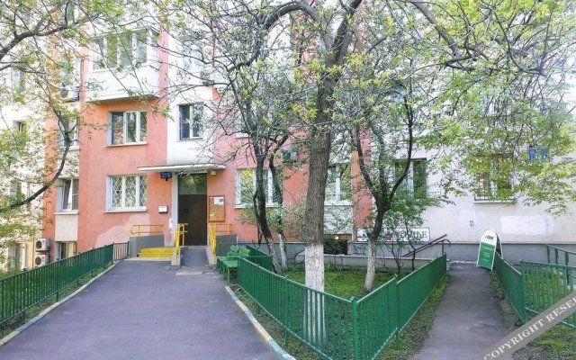 Leninsky Apartments