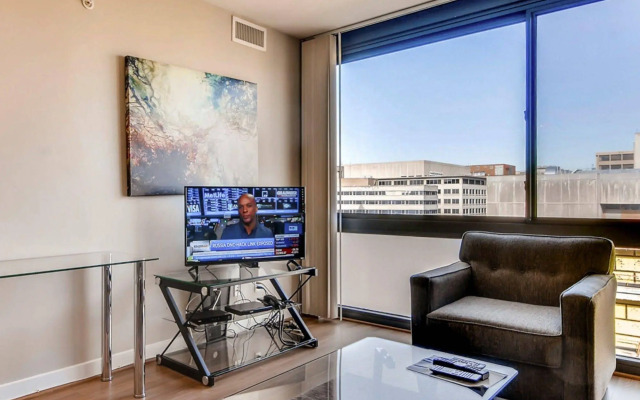 Global Luxury Suites at the National Mall