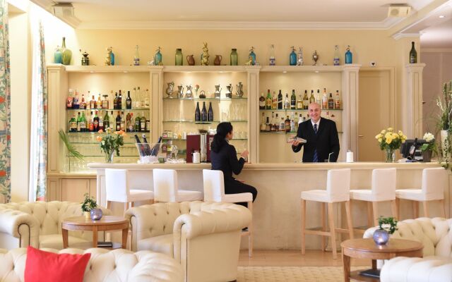 Golf Hotel Rene Capt