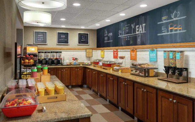 Hampton Inn and Suites Tampa/Ybor City