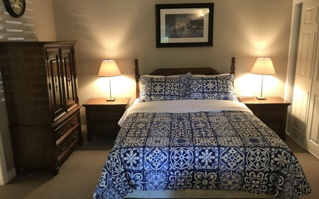 Classy Mountainside Studio - 403