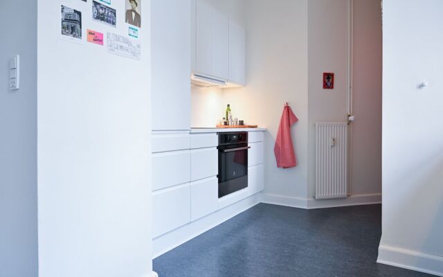 Beautiful 2-Bedroom Apartment with Designers Furniture in Downtown Copenhagen