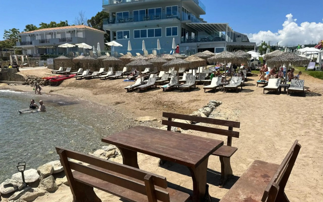Golden Coast Resort