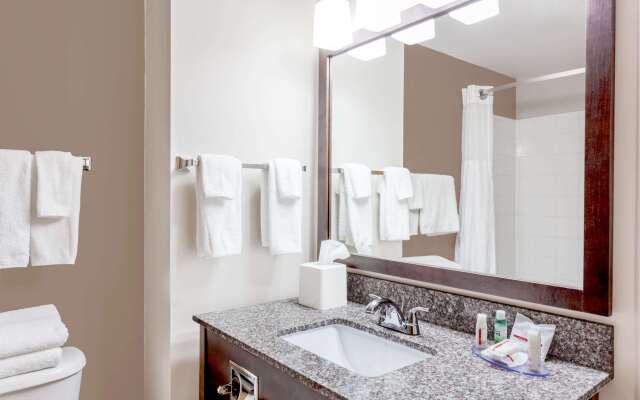 Super 8 by Wyndham Prince Albert