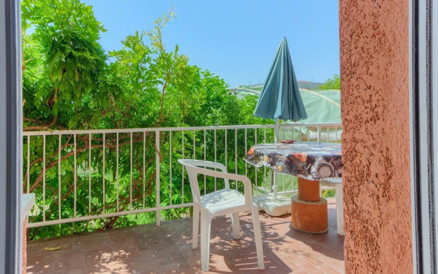 Modern Luxury 2-bedroom apt With Balcony & Patio