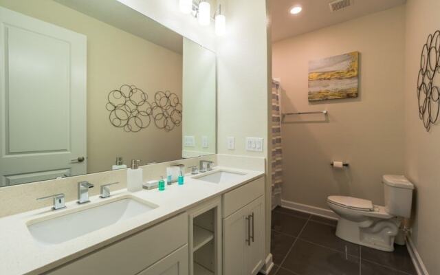 Storey Lake-4741-403sltctdilco 4 Bedroom Condo