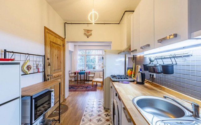 Vibrant Flat in Cihangir With Central Location