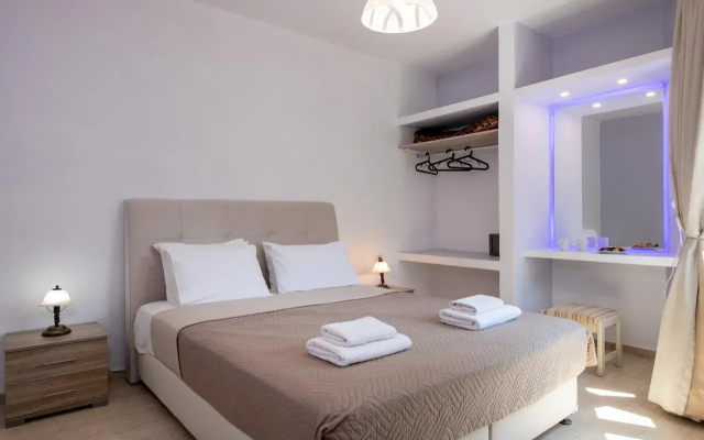 Labyrinth Hotel