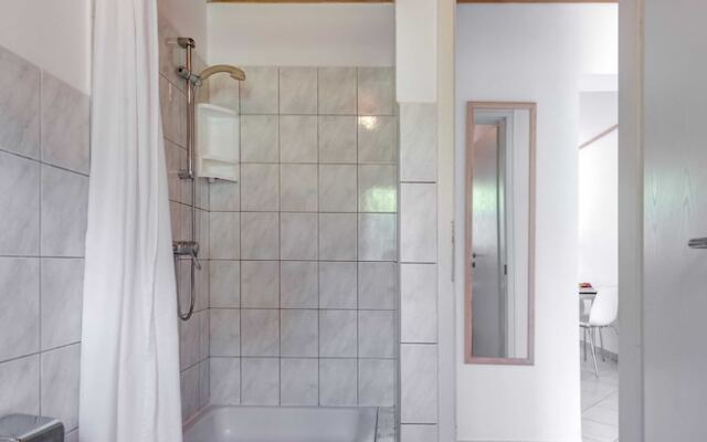 Beachfront apartment Milan with balcony