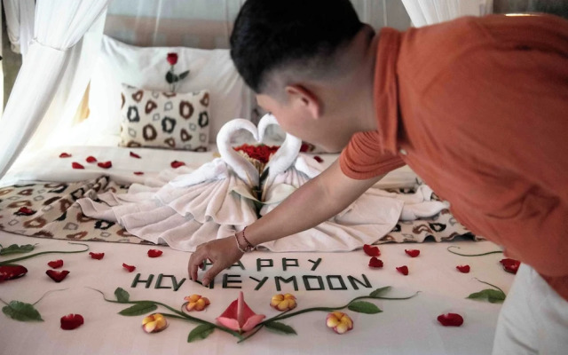 The Sender Pool Suite