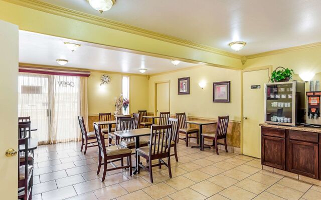 Econo Lodge McAlester