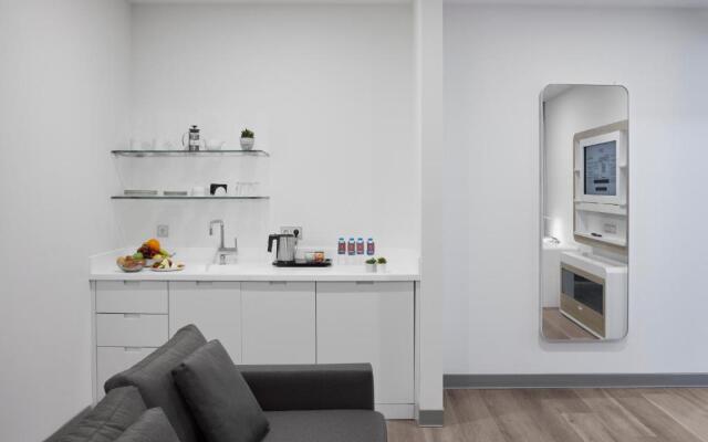 Yotelair Istanbul Airport (Airside) 