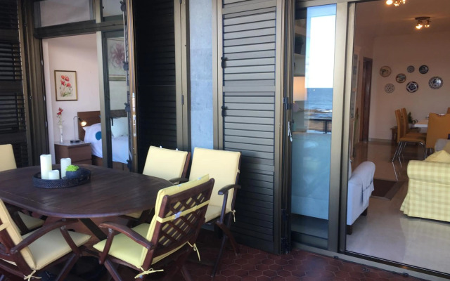 Front line beach with fantastic terrace.