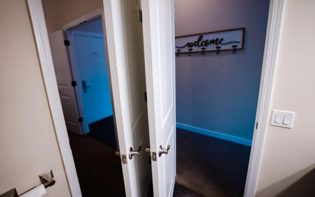 1 Bedroom Lake View Villa - Unit 306