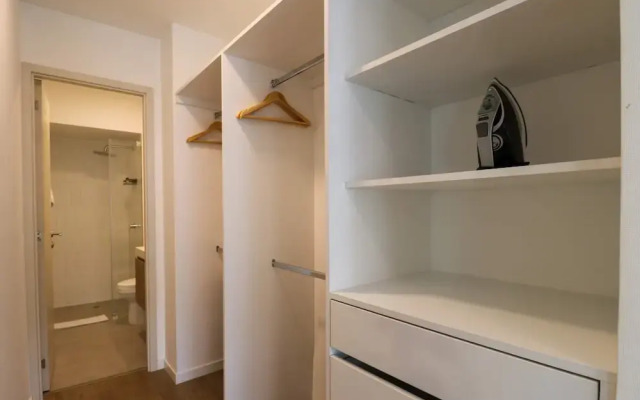 w Sensational 2BR in Miraflores Near Larcomar