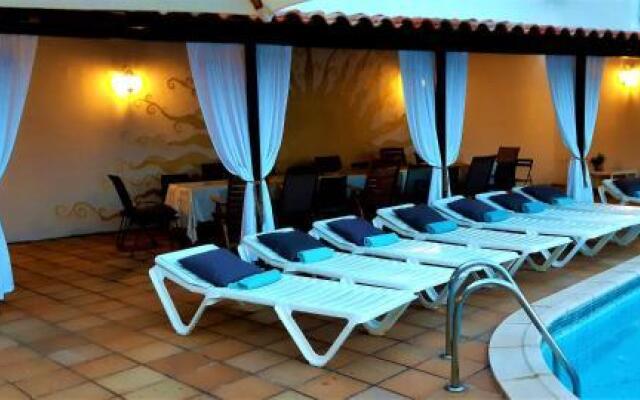 Ashram Villa Sunshine