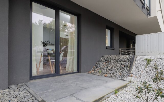 Modern Apartment in Kraków by Renters