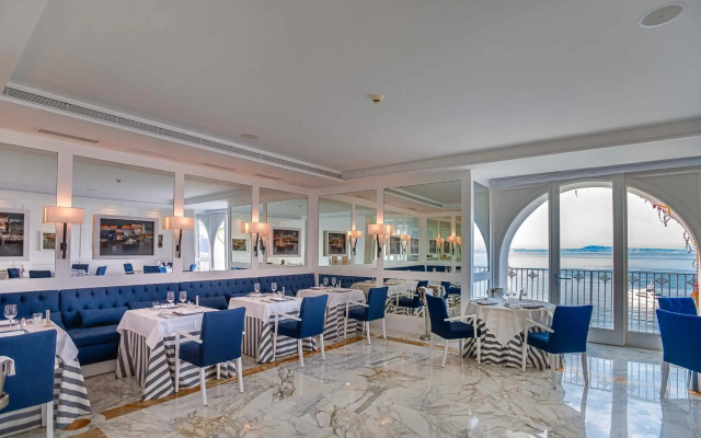 Grand Hotel Riviera