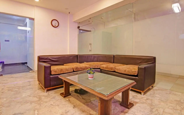 Collection O 70258 Hotel Wall Street