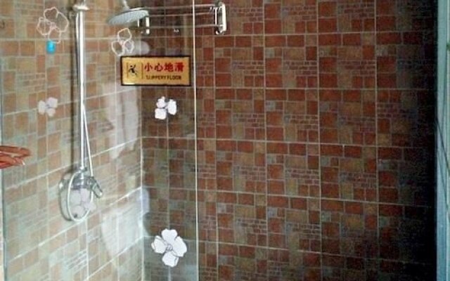 丽江爱花园客栈