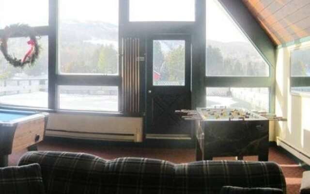 Snow Lake Lodge