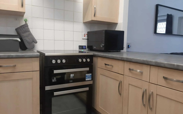 Beautiful 1-bed House by Manchester City Stadium