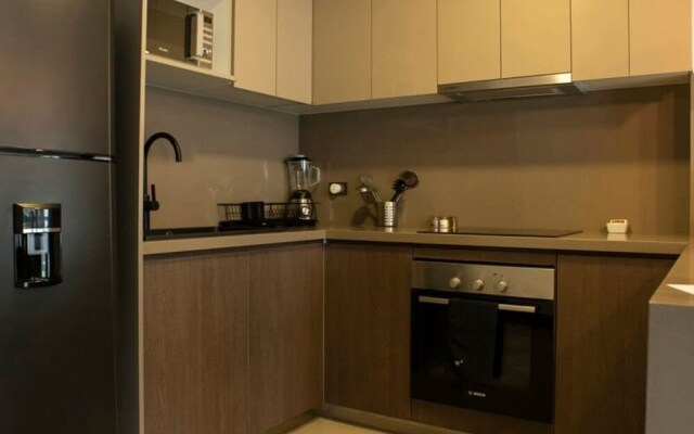 w Modern 1BR in Exclusive San Isidro