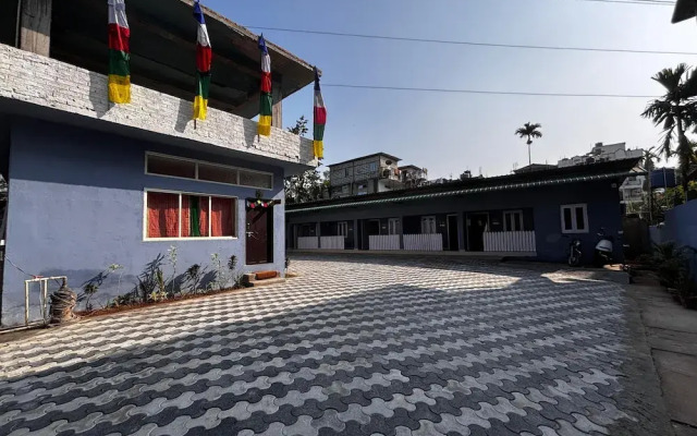 The Gulmohar Inn