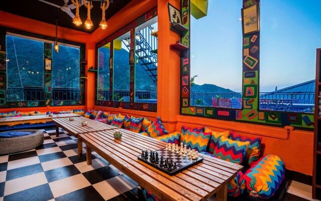 goSTOPS McLeod Ganj