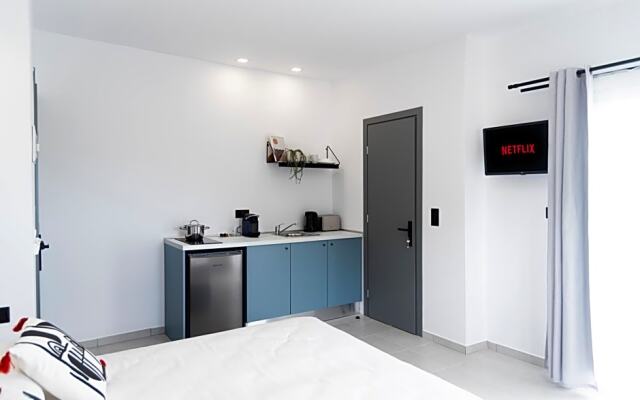 Seaside Suites
