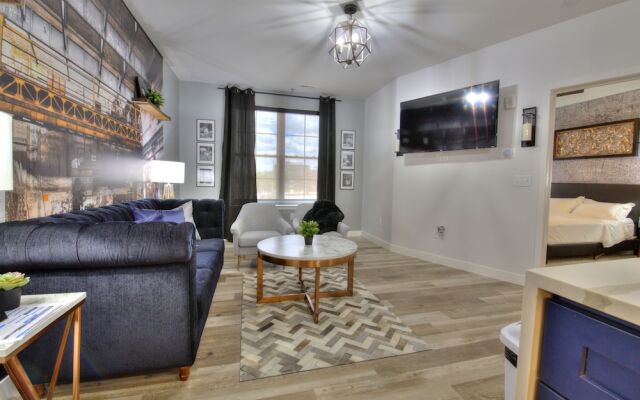 Steelyard Apartment