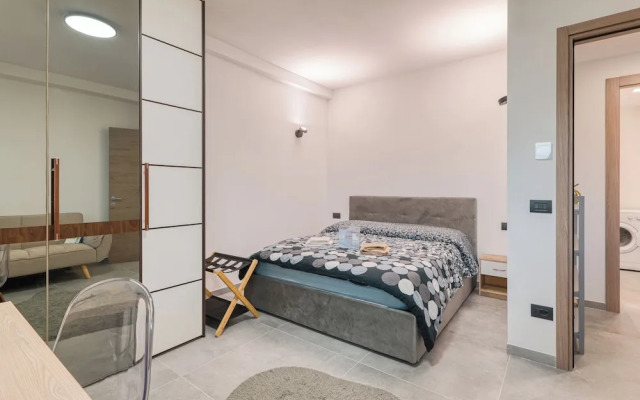 Gemma Marina Near Villa Grock Museum