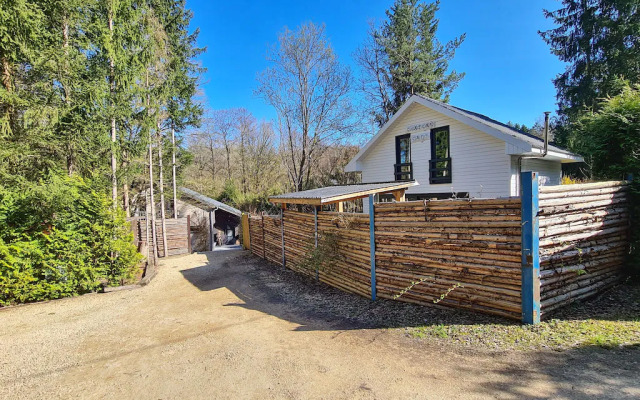 Chalet With hot tub in Durbuy