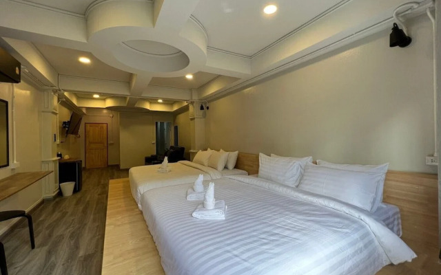 Pratunam Family House 2