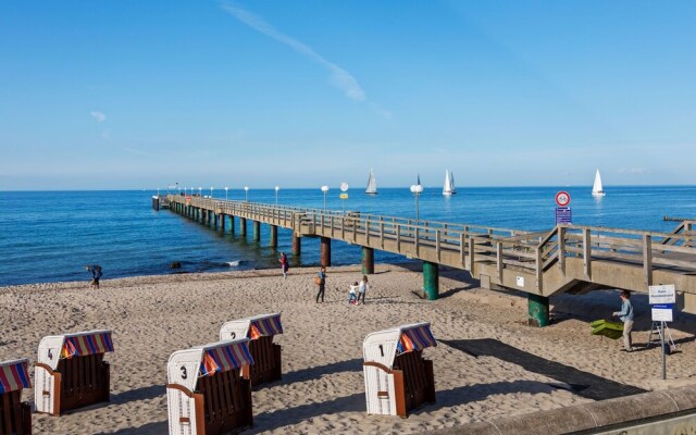 Lovely Apartment in Ostseebad Kühlungsborn with Balcony