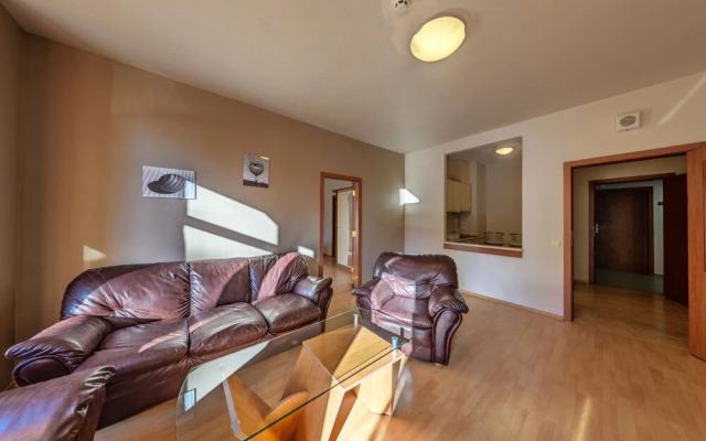 Flora hotel apartments