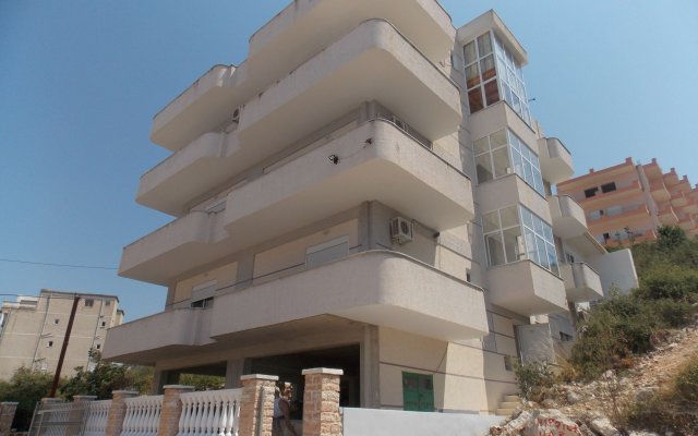 Eleana Apartments