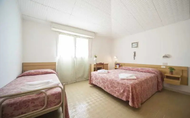 Hotel Gamma