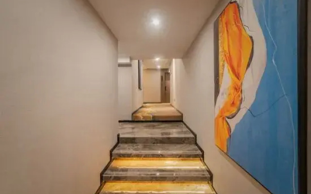 In The Distance Hotel