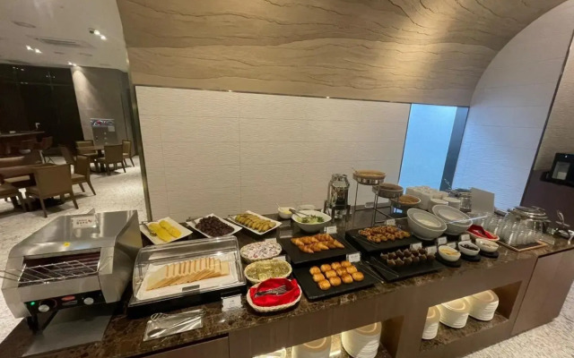 Stanford Hotel Myeongdong