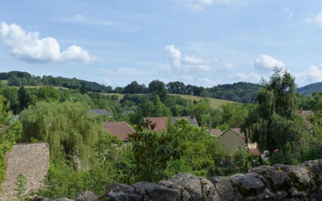 Gîte Arfeuilles, 4 pièces, 5 personnes - FR-1-489-52