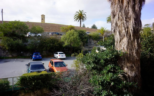 Studio 4 - ground floor Fremantle apartment