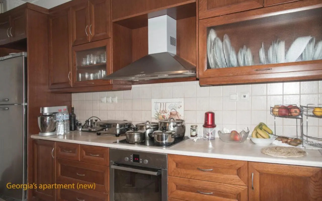 Georgia's Family Apartment