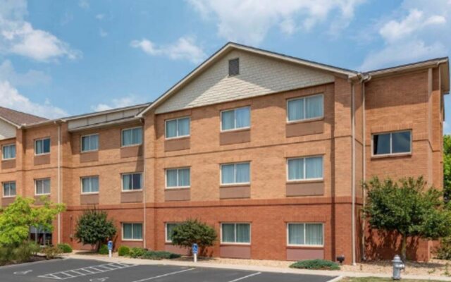 Comfort Suites Mason near Kings Island