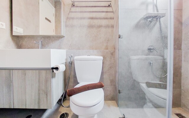 Fancy And Nice 2Br At Lloyd Alam Sutera Apartment