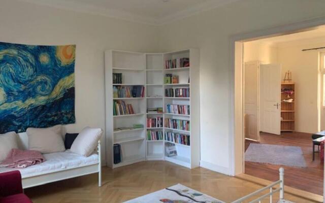 großzügige Wohnung in Schleswiger Altbauvilla