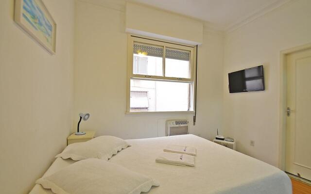 Economic Studio C045