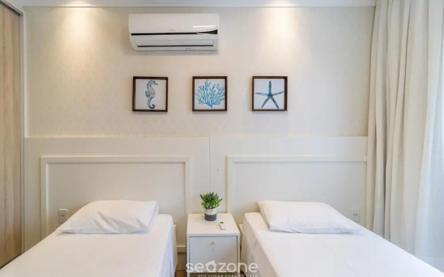 Apt Sea View w/ BBQ in Bombinhas Arn0104