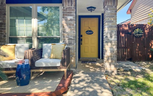 Updated Family Home w/ Yard ~ 15 Mi to Dtwn!